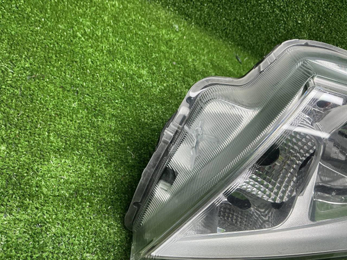 Фара левая Suzuki Vitara 2 (2014-2019) галоген