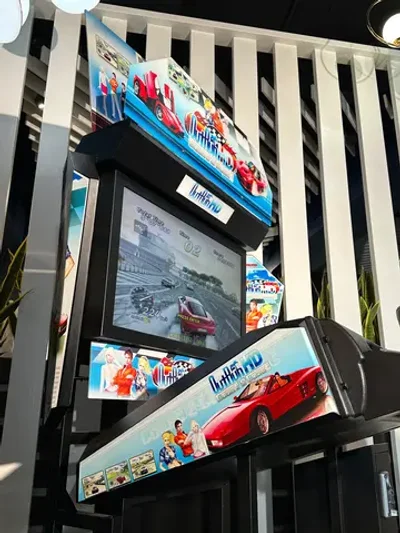 Гоночный симулятор «OutRun»