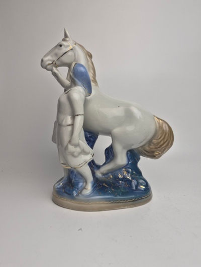 Фарфоровая статуэтка "Колхозница с конем" 1950-1960 гг.
