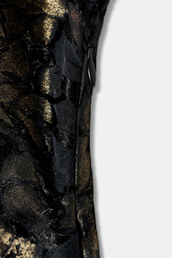 ZARA ПЛАТЬЕ МИДИ ИЗ БЛЕСТЯЩЕЙ ТКАНИ СО СБОРКАМИ, ЧЕРНЫЙ