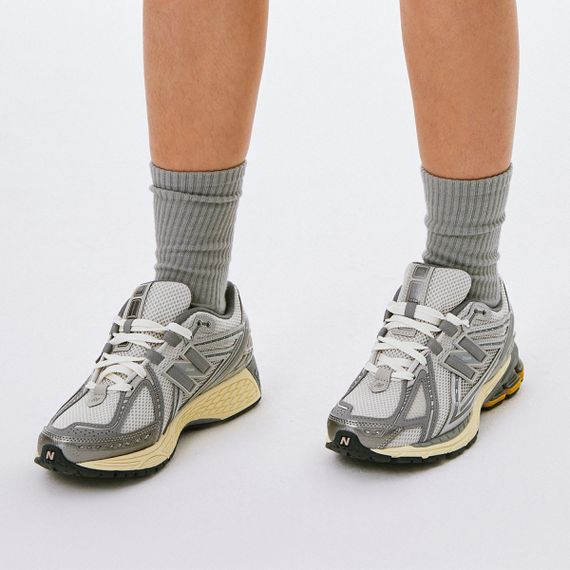 New Balance NB 1906R Бежевые кроссовки Низкие Серый Белый Унисекс