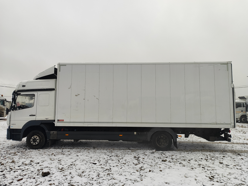Mercedes-Benz ATEGO 4x2 Промтоварный с гидробортом 1224 (Дизельный, 7,7 л, 238 л.с., АТ)