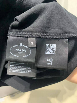 Футболка Prada