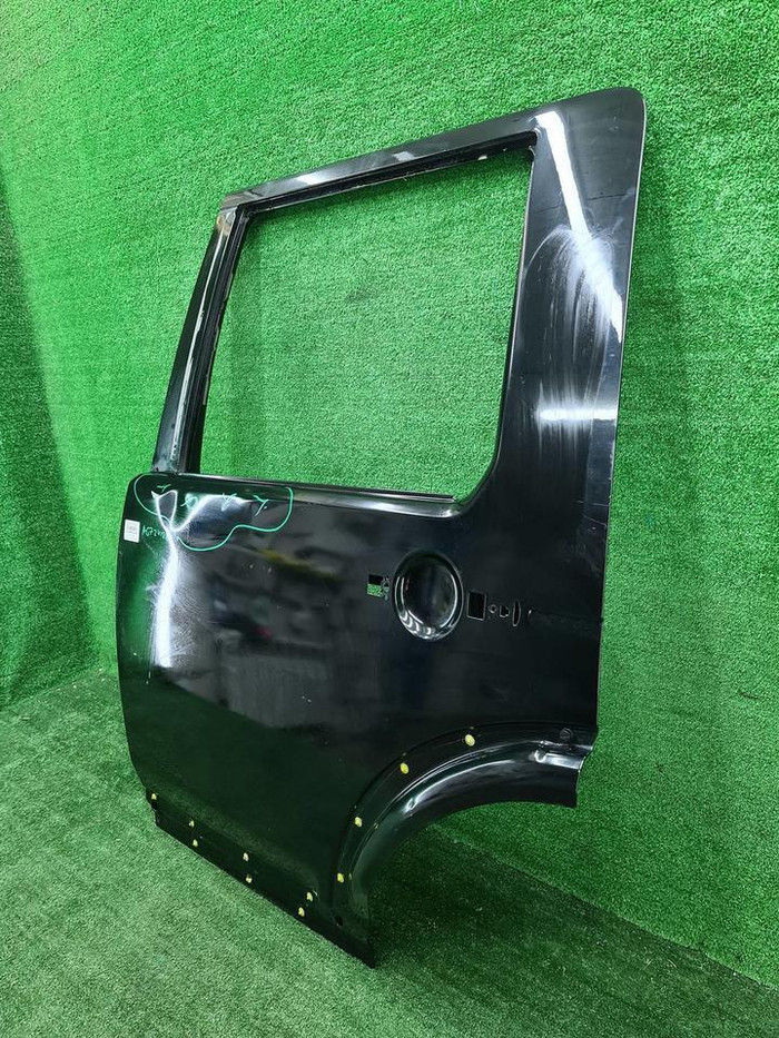 Дверь задняя левая Land-Rover Discovery 3 4 04-16