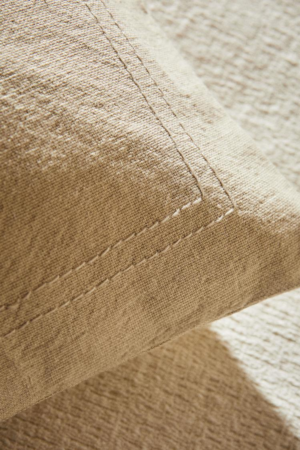 ZARA HOME ЧЕХОЛ НА ПОДУШКУ С КОНТРАСТНЫМИ КРАЯМИ, КРЕМОВЫЙ