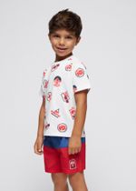 две футболки