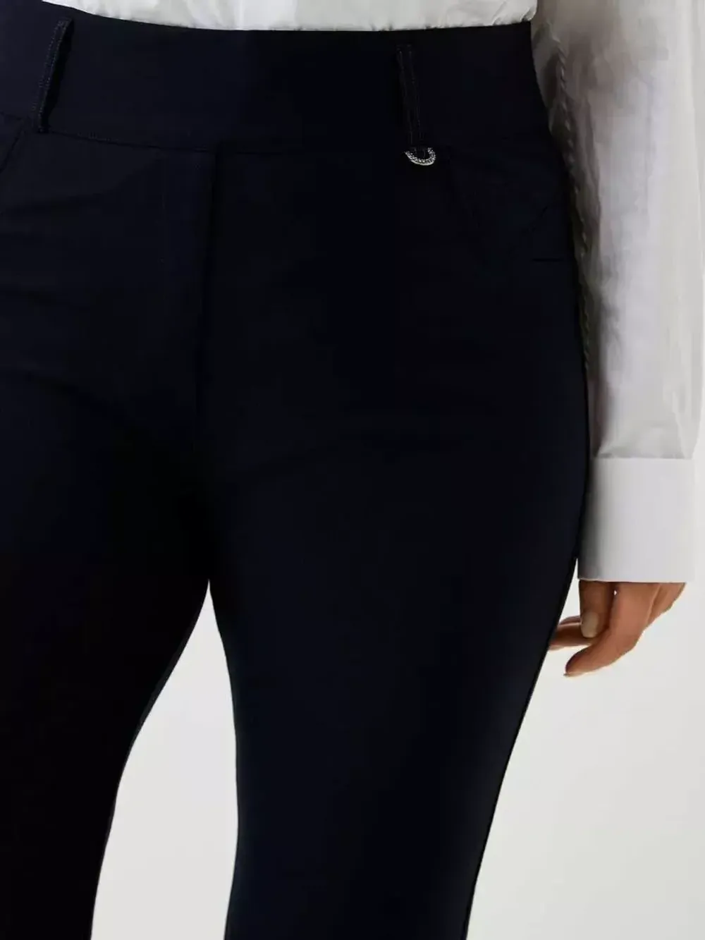 Брюки  трикотажные классические