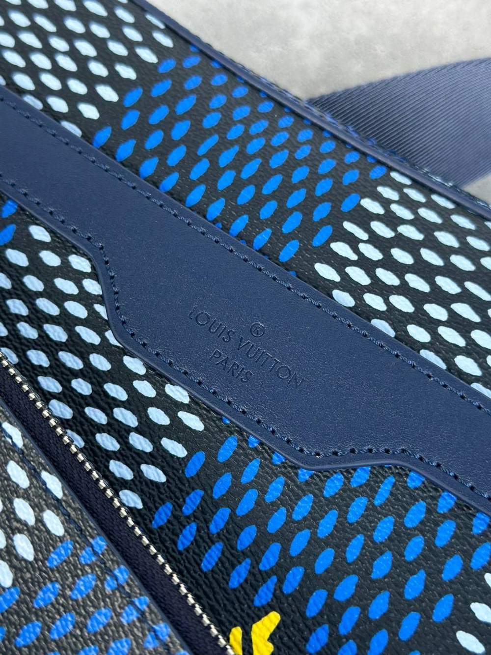 Сумка мессенджер Louis Vuitton