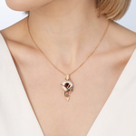 Подвеска «Обгоняя время» (пожелание удачи) из комбинированного золота c гранатами Артикул: 03-3224-00-204-1111-75