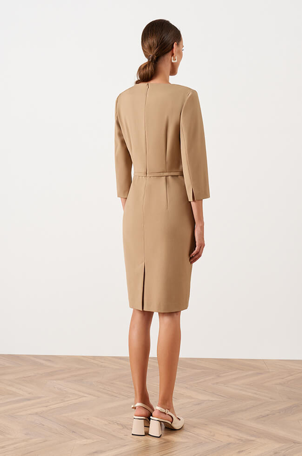 51542 Платье женское (бежевый)