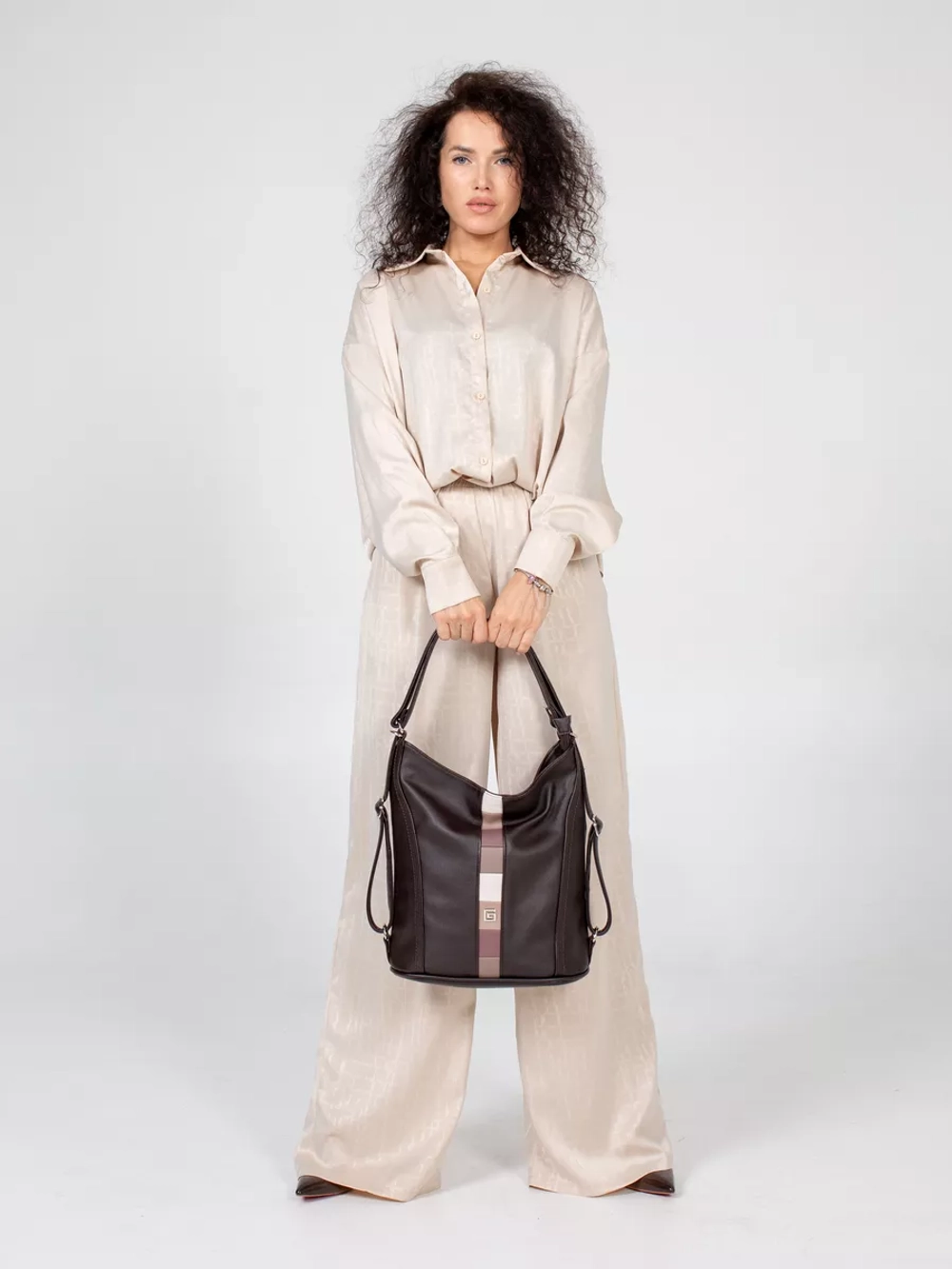 Сумка рюкзак большая через плечо трансформер