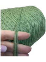 Бобинная пряжа Италия: 50% меринос экстрафайн, 50% беби альпака. Лёгкая, объёмная, мягкая и тёплая. Вес 330 г, длина нити 1072 м, спицы 4