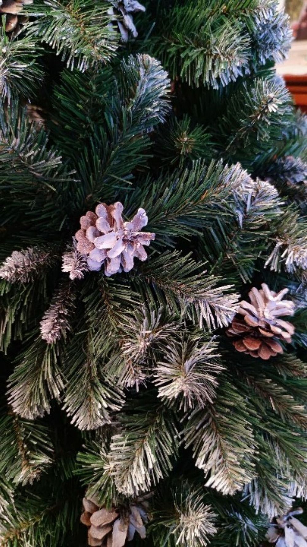 Заснеженная елка с шишками «Снежная королева» (пвх) 210 см / 2.1 м