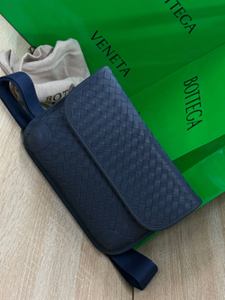 Сумка-мессенджер Bottega Veneta