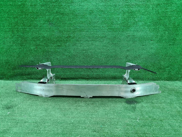 Усилитель передний BMW 3er F30 F31 (2011-2020)