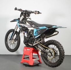 Мотоцикл кроссовый эндуро AVANTIS 300 Pro Carb FCR Exclusive (NC300-S/182MM) ARS