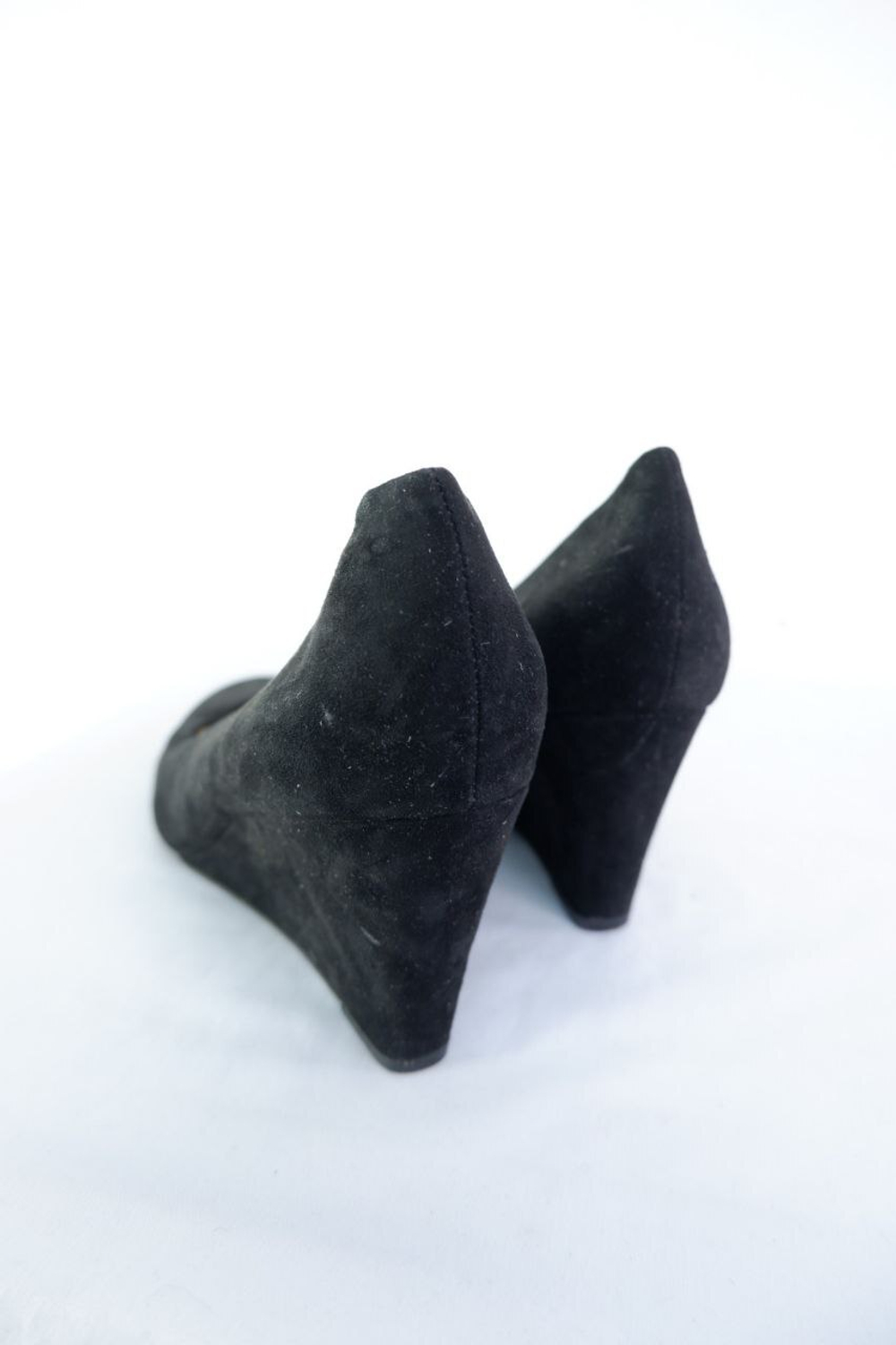 Туфли сдержанные удобные 40 размер