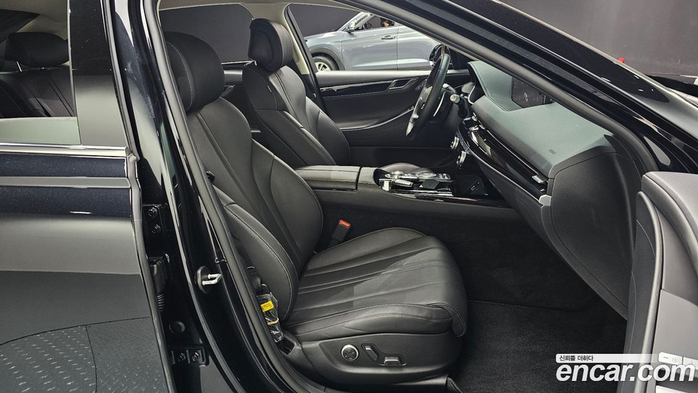 Genesis G80 (RG3) Бензин 2.5 Turbo AWD (05.2020)