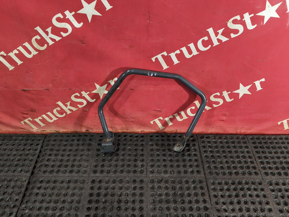 Поручень за кабиной