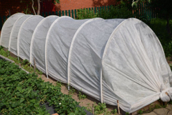 Укрывной материал.PRIVAL  (АгроСпанбонд СУФ -42г/м2 белый,3,2х10м)