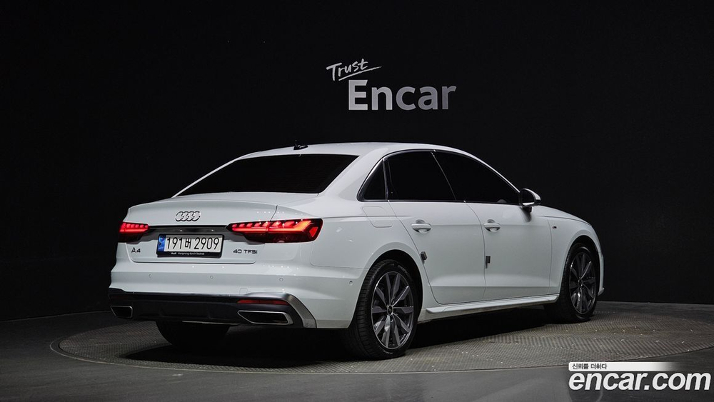 Audi A4 (B9) 40 TFSI Premium (11.2022)