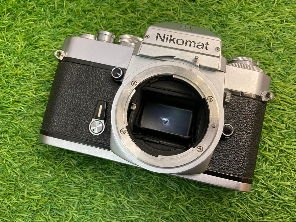 Nikon Nikomat EL Silver