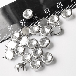 Клепки декоративные 8мм (20 шт) с прозрачныи кристаллами, под серебро, с цапами, для рукоделия.