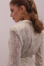 Кружевное платье с длинным рукавом мини