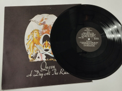 Винтажная виниловая пластинка LP Queen A Day At The Races (Россия 1993)