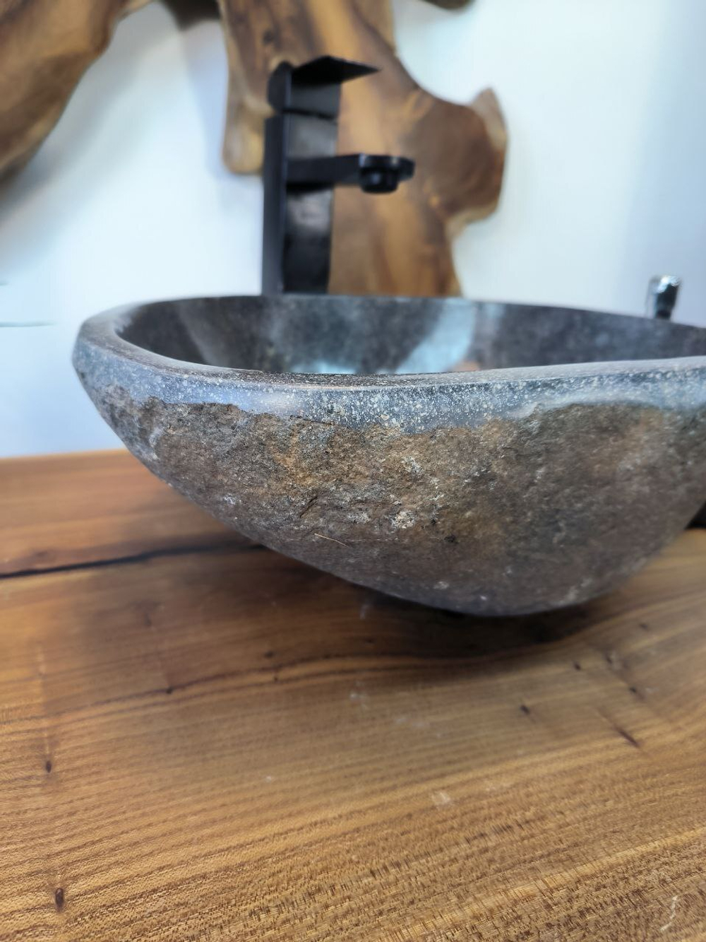 Раковина из речного камня RS-65788 39х33х14 из натурального камня