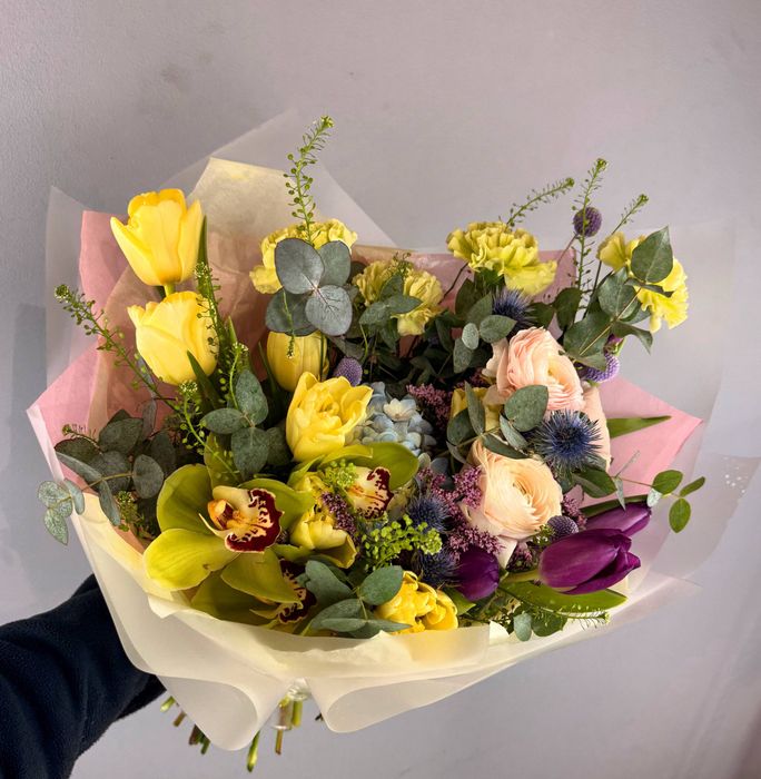 Букет "Яркие акценты"