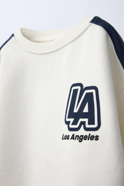 ZARA ТОЛСТОВКА С РЕЛЬЕФНОЙ НАДПИСЬЮ, ЭКРЮ/ТЕМНО-СИНИЙ