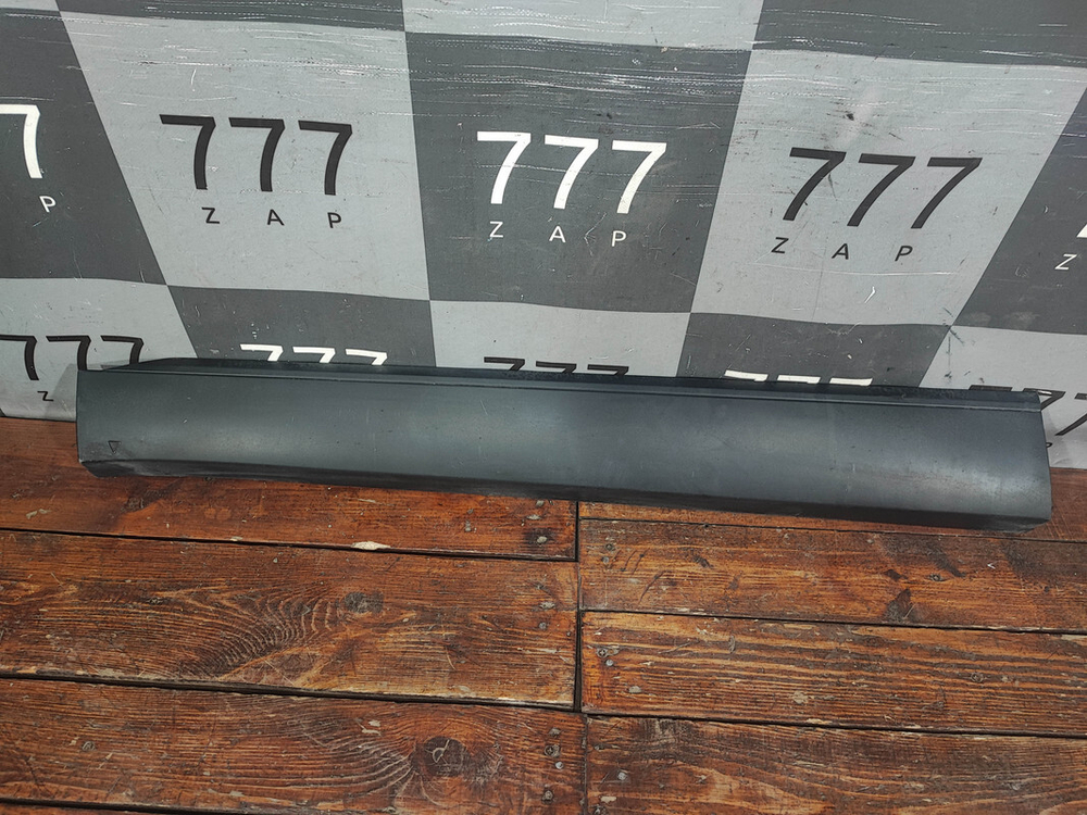 Накладка двери передней левой Renault Arkana 19-нв Б/У Оригинал 808775963R