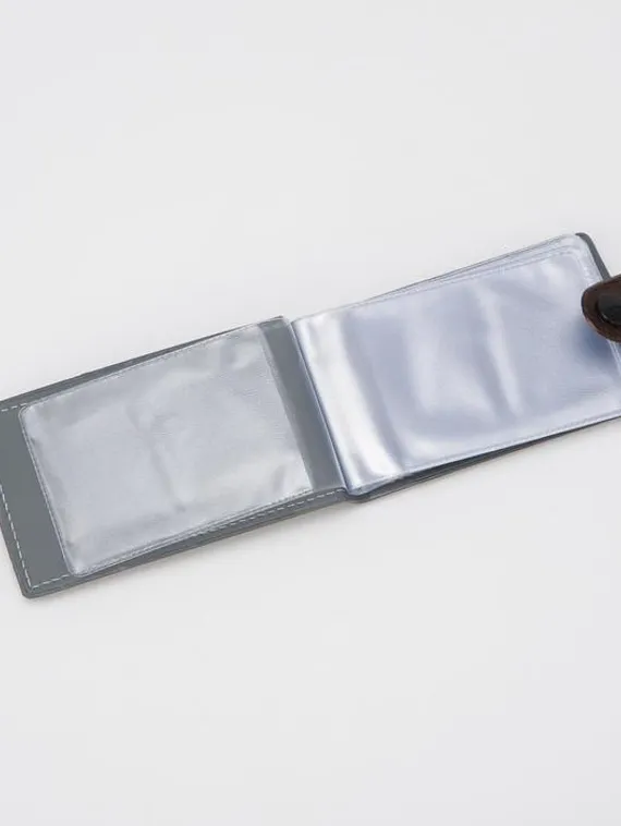 Визитница на кнопке, 18 листов, цвет коричневый