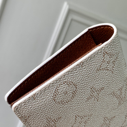 Louis Vuitton Brazza Wallet