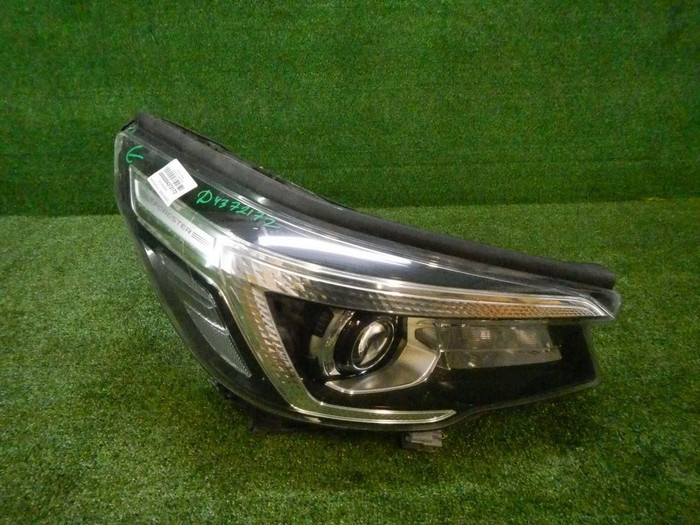 Битая Фара правая Subaru Forester 5 SK (2018-2021) LED