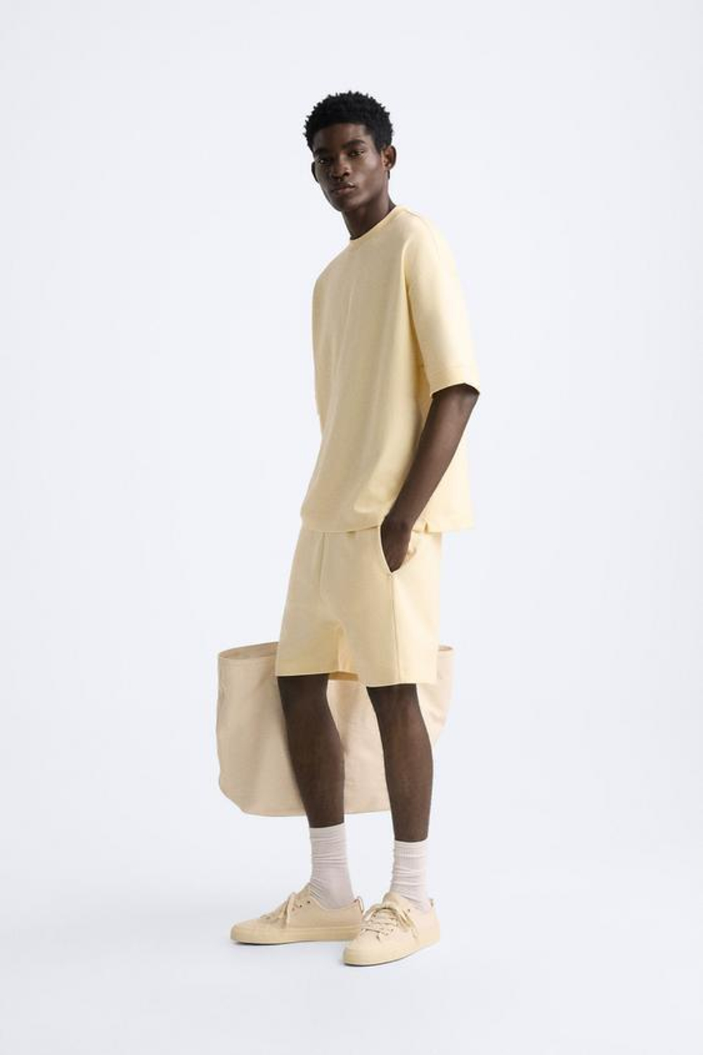 ZARA ШОРТЫ-ДЖОГГЕРЫ ИЗ ПЛОТНОЙ ТКАНИ, ЦВЕТ СЛИВОЧНОГО МАСЛА