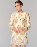 Платье длины мини с вышивкой ручной работы