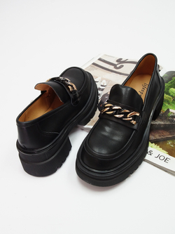 Лоферы женские демисезонные