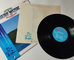 Винтажная виниловая пластинка LP Сборник The History Of Surf Music The Instrumentals (Japan 1984) (Obi) (Promo)