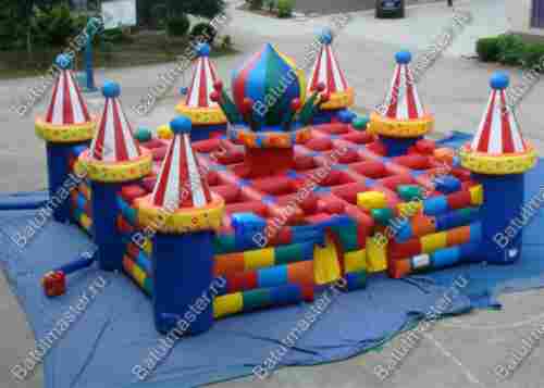 Надувной лабиринт "Циркачи", 10*10*3 м