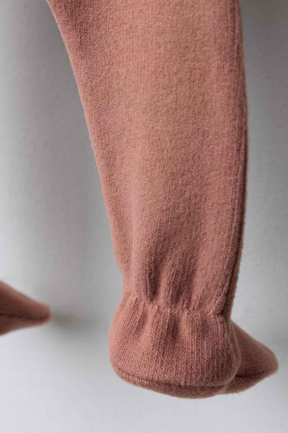 ZARA ЛЕГИНСЫ ИЗ МЯГКОЙ ТКАНИ, ЧЕРЕПИЧНЫЙ