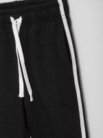 Спортивный костюм для мальчика в школу