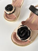 Новые кожаные сандалии Pretty Ballerinas,