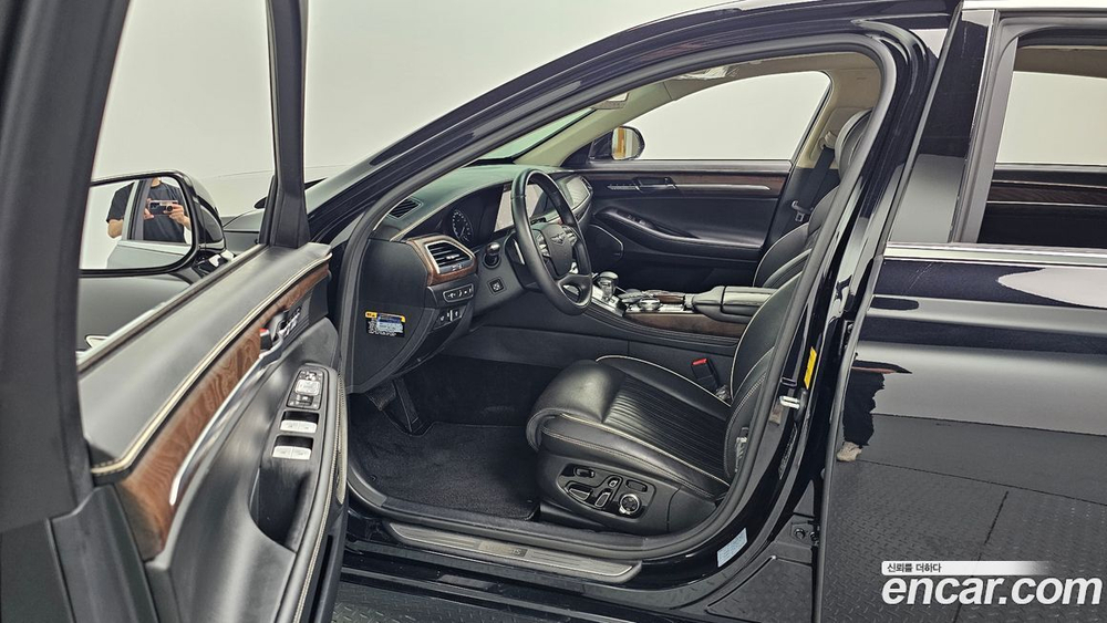 Genesis G90 3.8 AWD (12.2019)