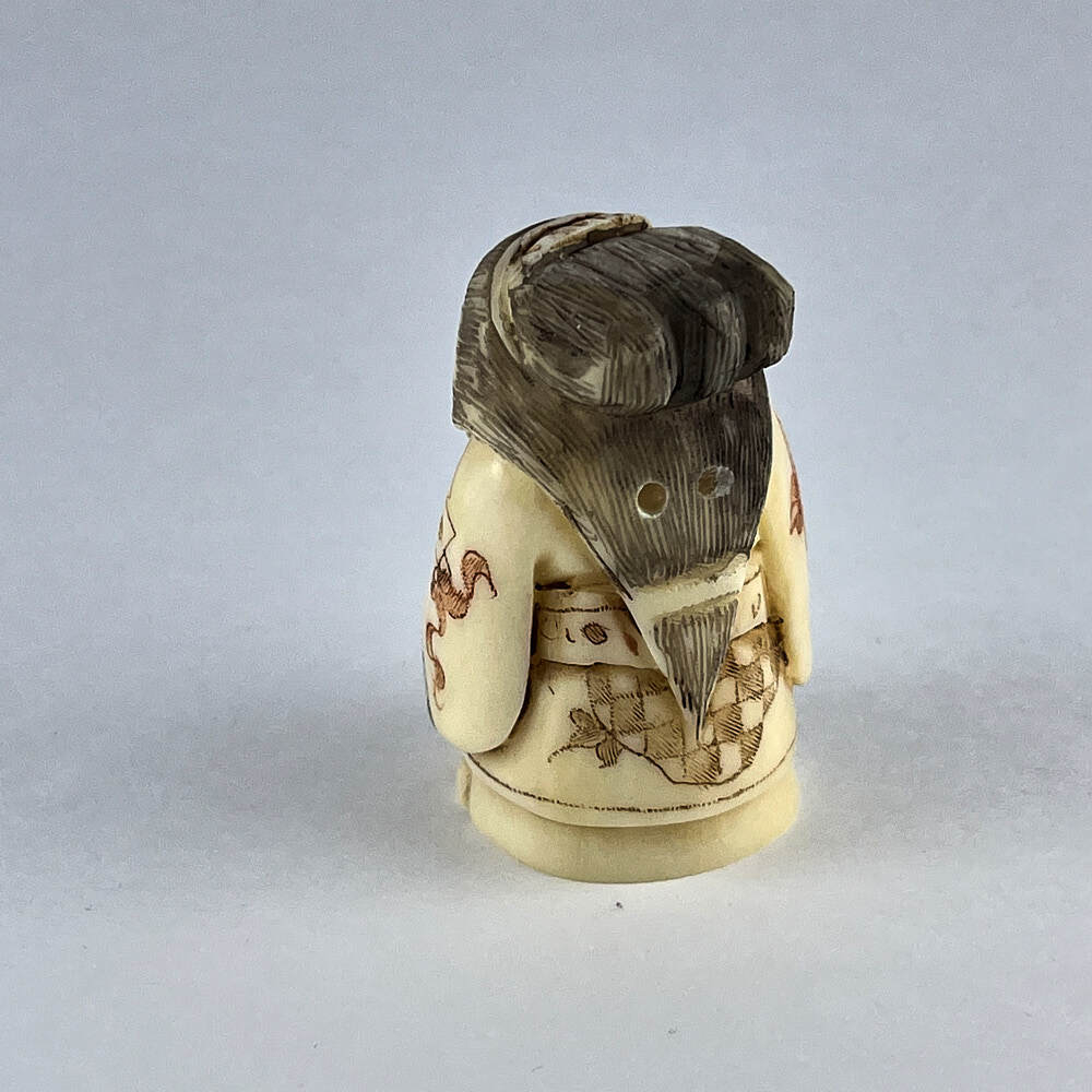 Статуэтка нэцкэ Бэндзайтэн (или Бэнтэн)