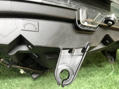 Фара левая Toyota RAV4 5 XA50 (2018-н.в.) LED