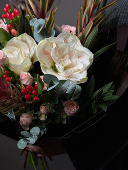 Сборный букет «Экзотическая рапсодия»