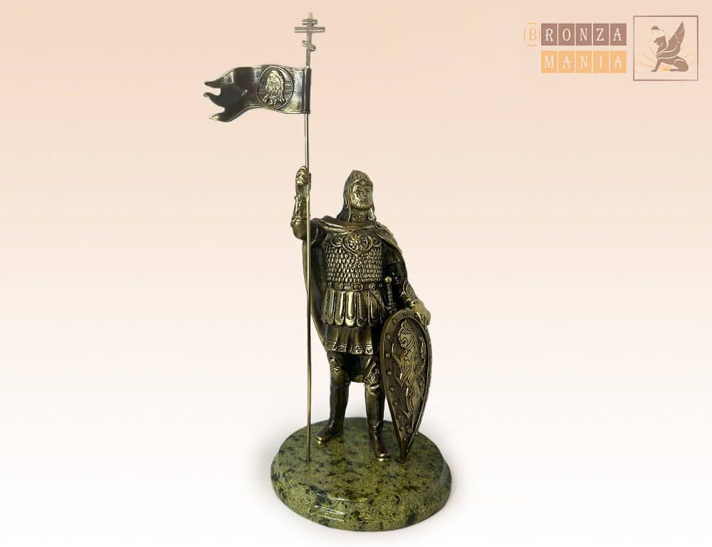 статуэтка Александр Невский со стягом