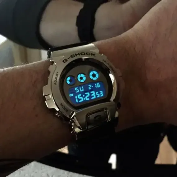 Наручные часы Casio GM-6900-1E